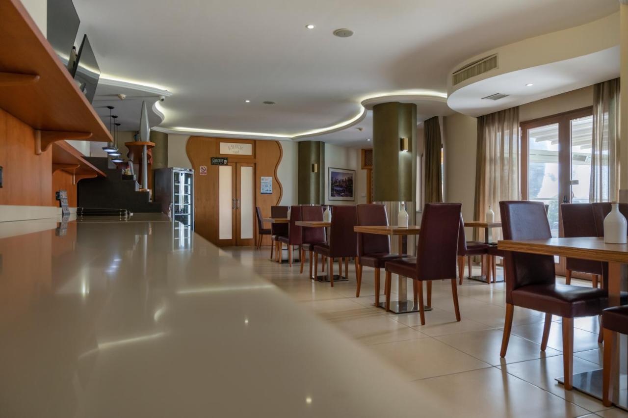 Hotel Agora Sure Hotel Collection By Best Western Lago Patria Ngoại thất bức ảnh