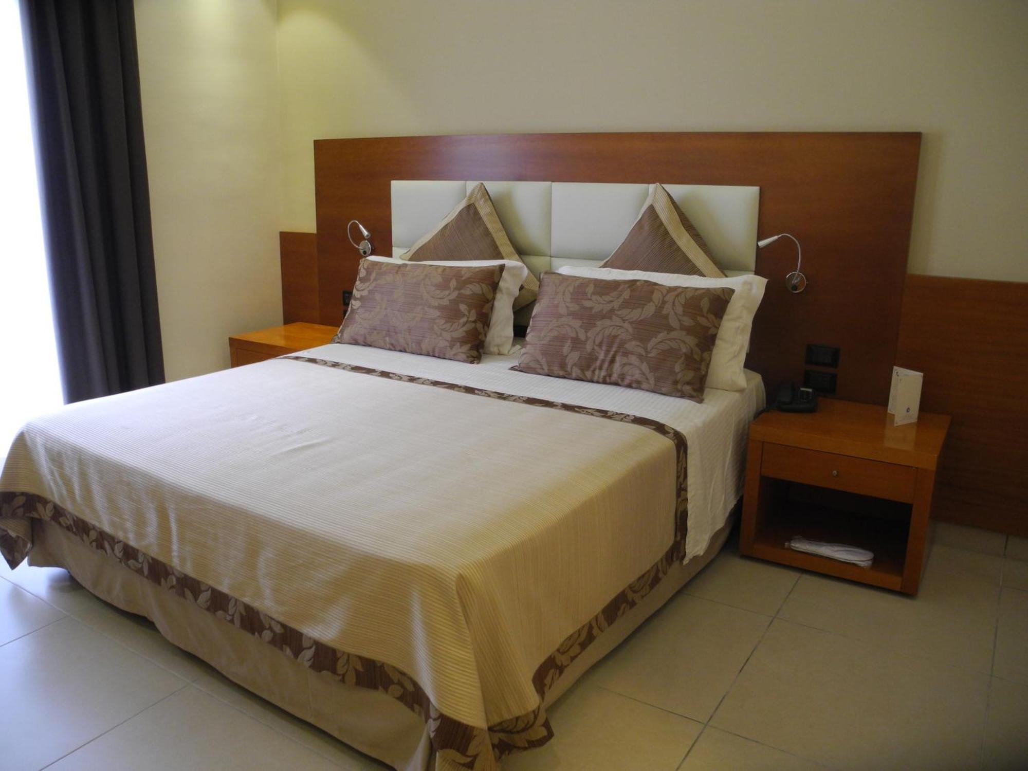 Hotel Agora Sure Hotel Collection By Best Western Lago Patria Ngoại thất bức ảnh